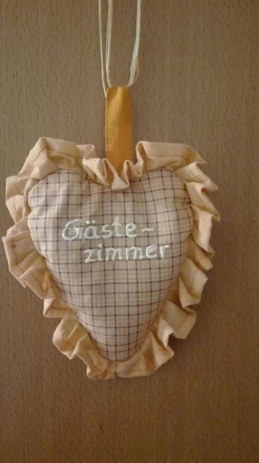 Gaestezimmer Familie Mueller 아우구슈투스부르크 외부 사진